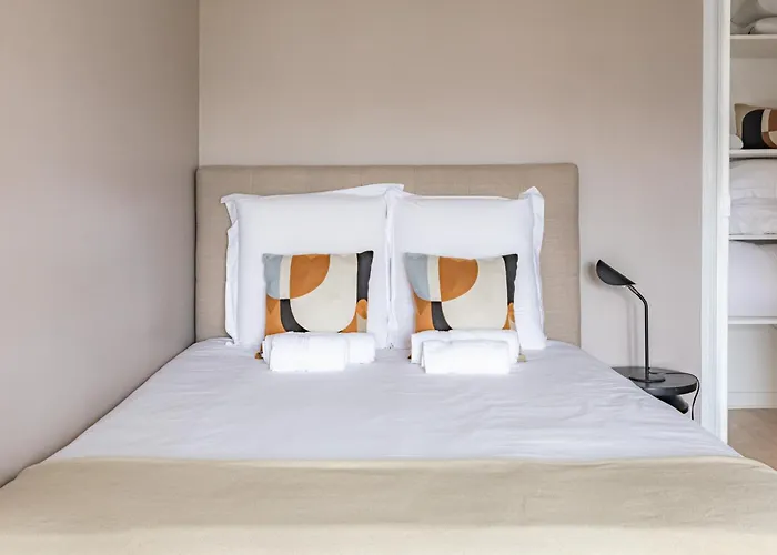 Апартаменты Charming Bright T2 In Le Marais & Bastille On Foot Париж